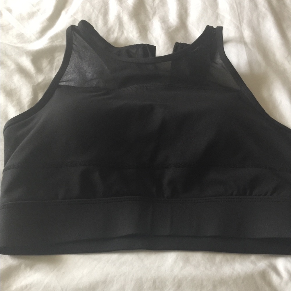 Sports bra